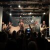 BandShoppen.dk bagtæppe, backdrop, scenetæppe Bandet Maiden Aalborg Live